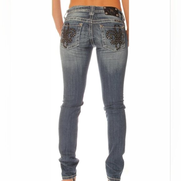 Miss Me | Embellished Pocket Skinny Jeans - Picture 3 of 13